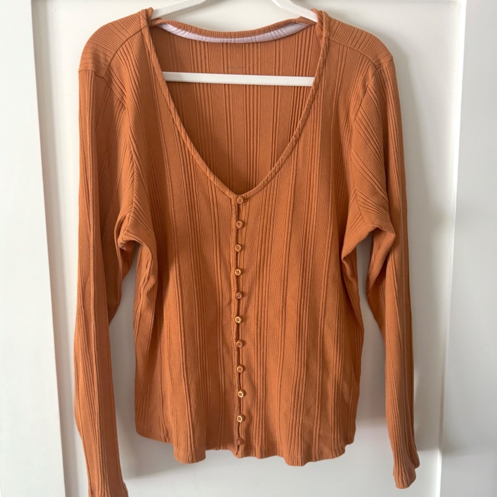 Anthropologie Beatrice Ribbed V-Neck Top - Picture 4 of 10